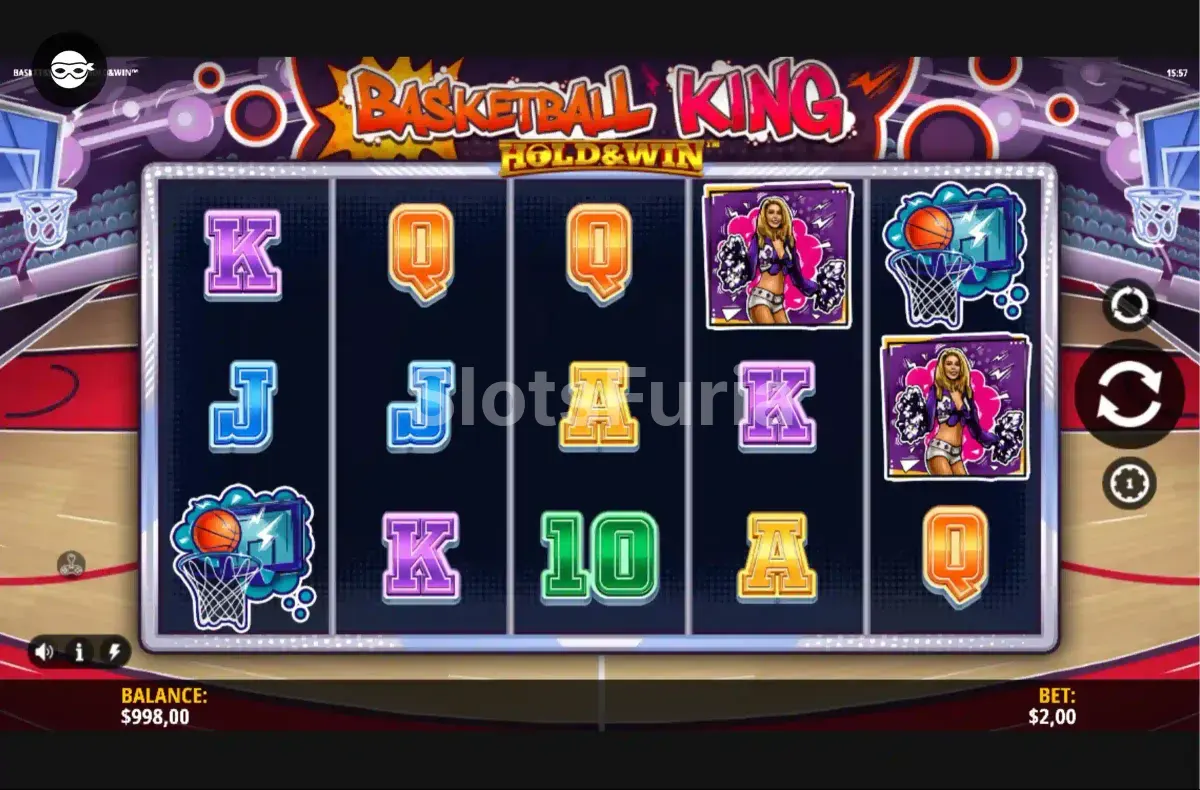 Pantalla principal de Basketball King Hold & Win con tablero de juego en acción