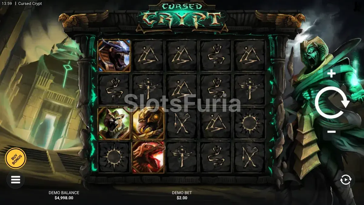 Pantalla principal de Cursed Crypt con temática egipcia oscura
