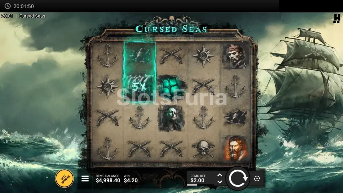 Juego base de Cursed Seas, tragamonedas de piratas de Hacksaw Gaming