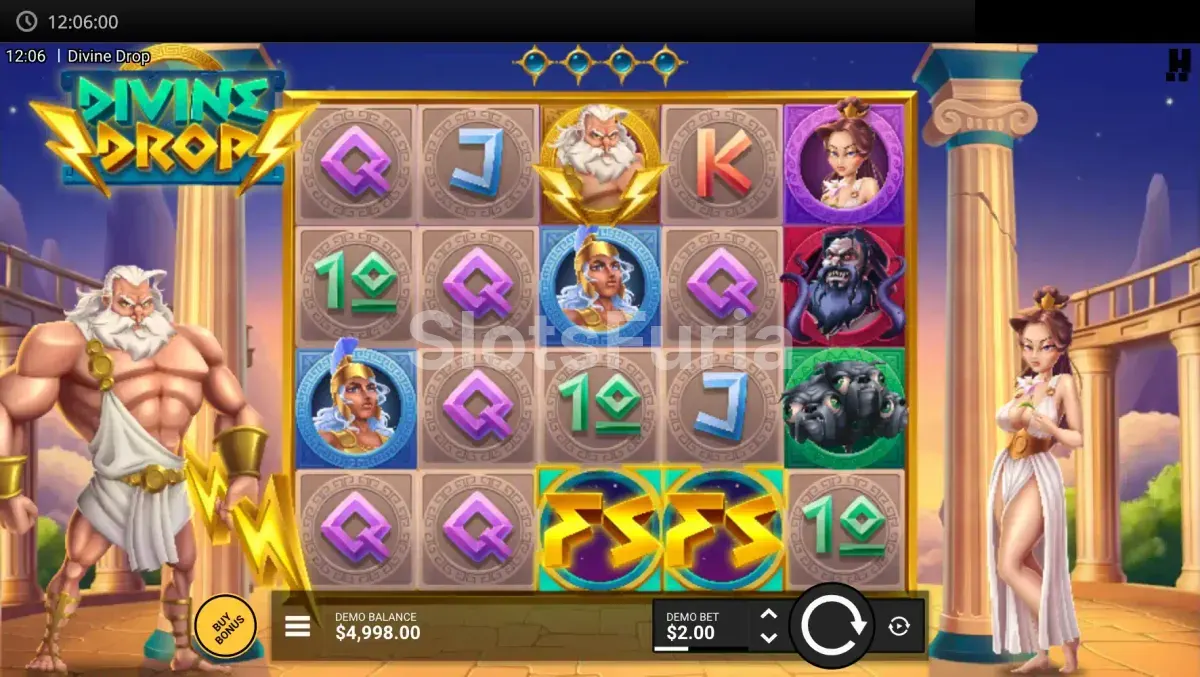 Pantalla principal del juego base de Divine Drop