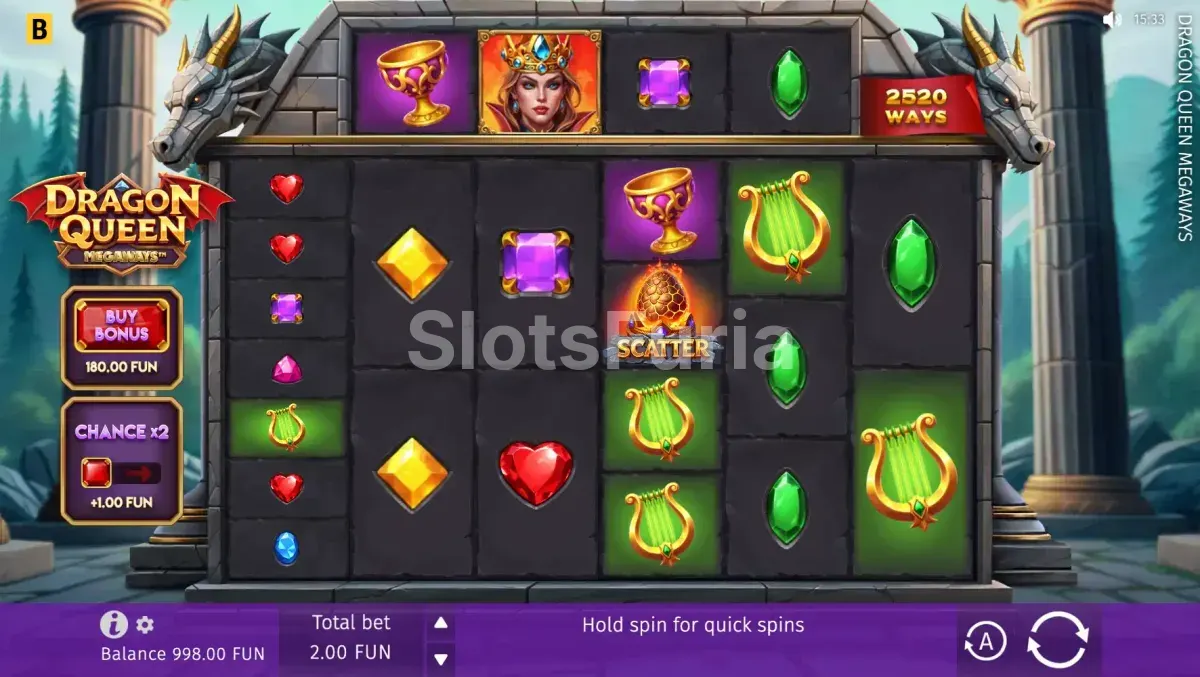 Juego base de Dragon Queen Megaways con los rodillos en acción