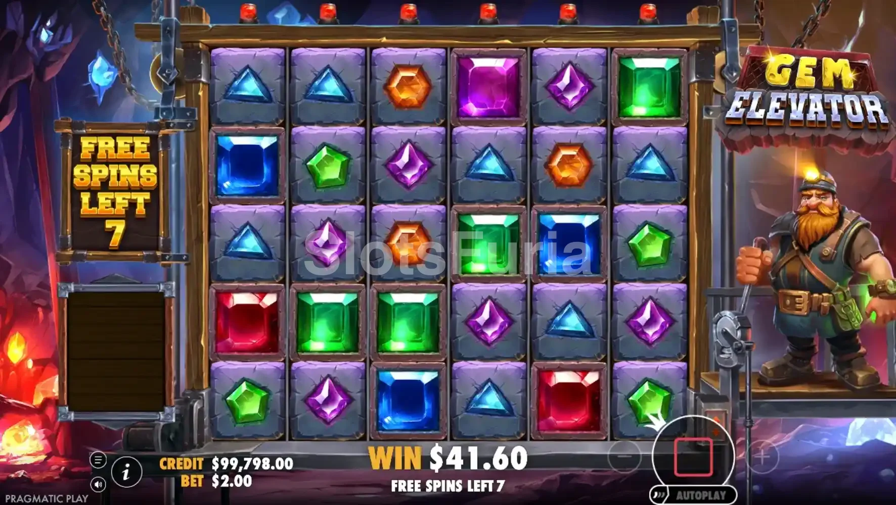 Ronda de giros gratis de la slot Gem Elevator en plena acción