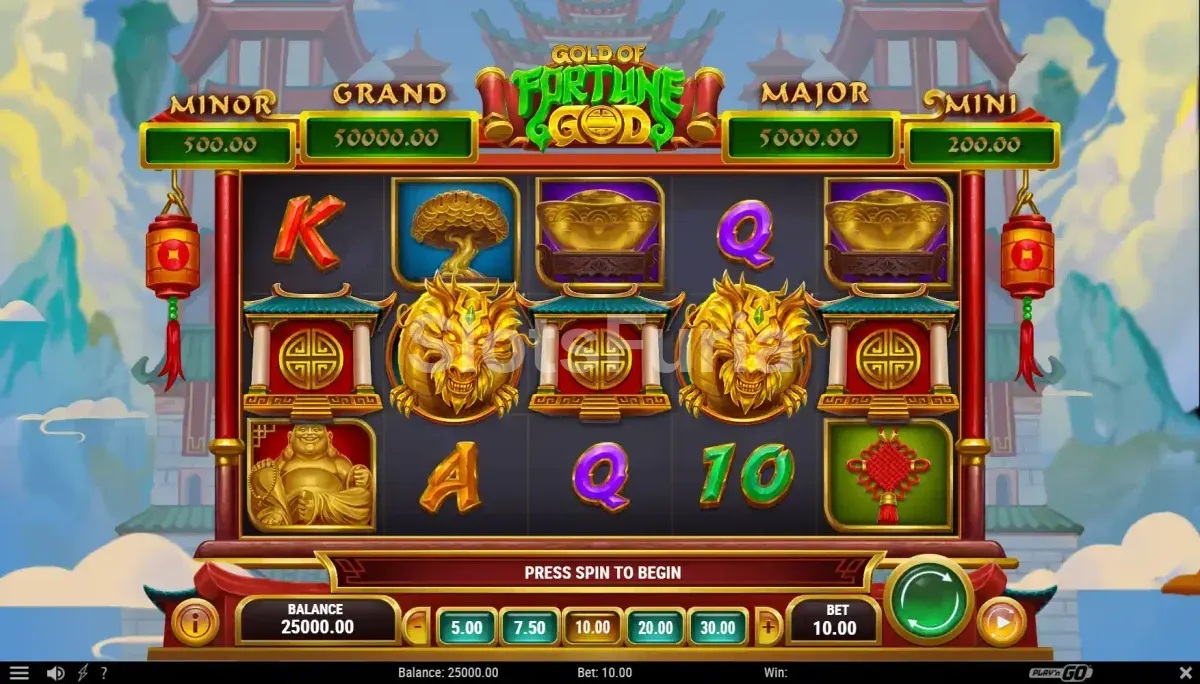 Pantalla principal del juego Gold of Fortune God con sus cinco rodillos