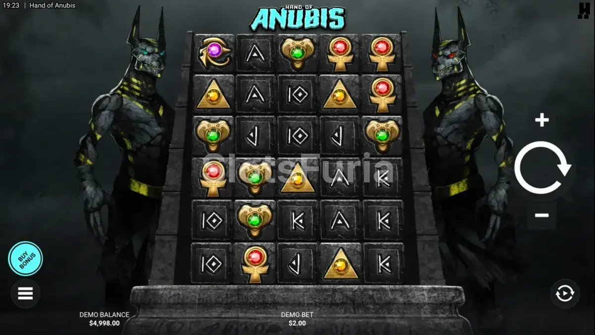 Pantalla principal del juego Hand of Anubis con su oscura ambientación egipcia