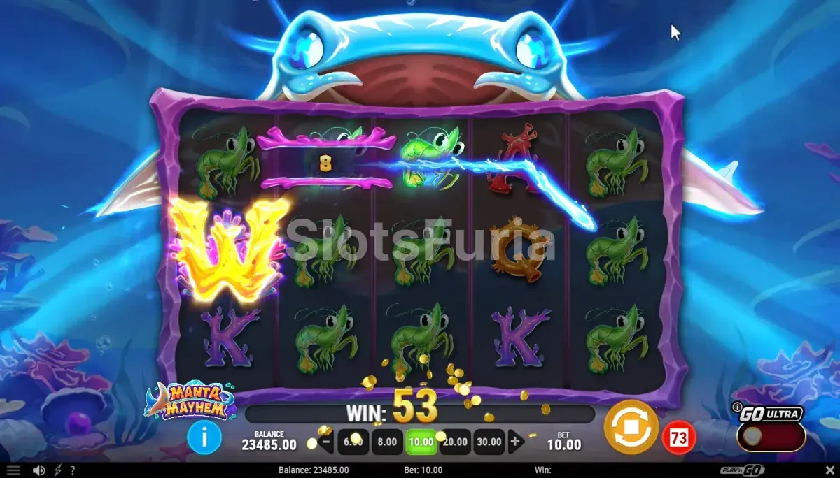 Resultado de un giro en Manta Mayhem mostrando combinación ganadora