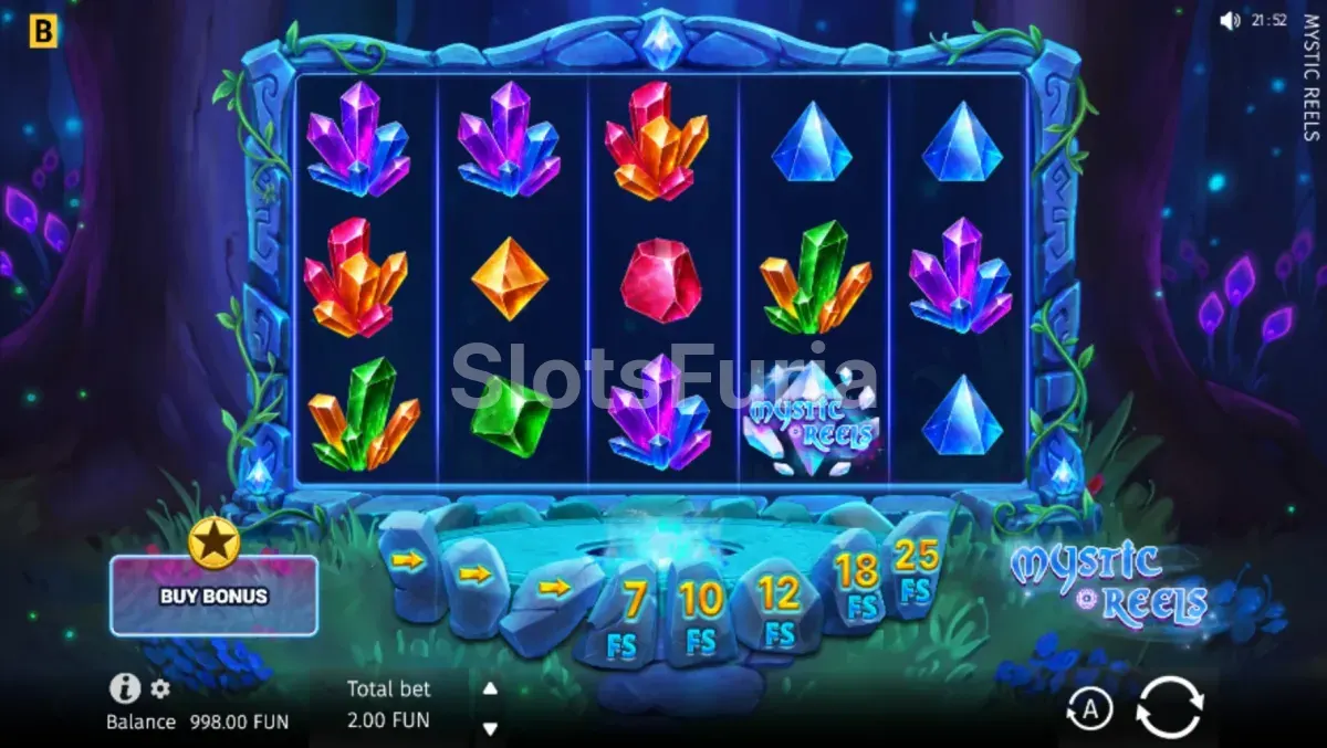 Juego base de Mystic Reels con cascadas activas