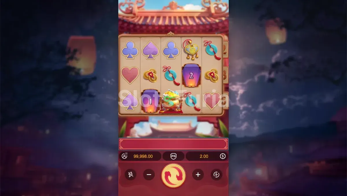 Base game de Prosperity Lanterns con linternas doradas en los rodillos
