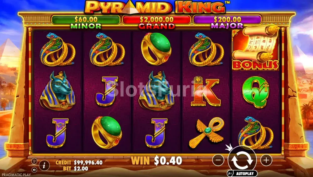 Pyramid King con símbolos de dinero en los rodillos