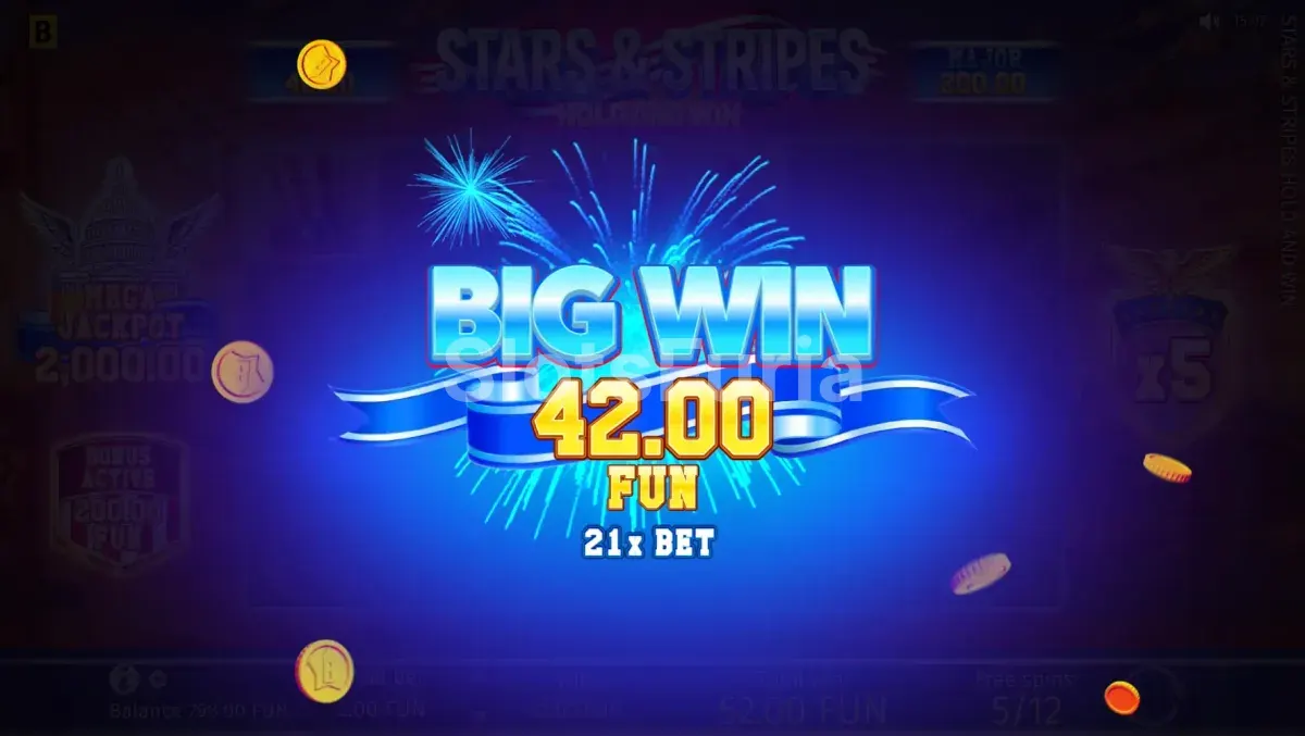 Gran victoria en Stars & Stripes Hold and Win con pantalla de celebración