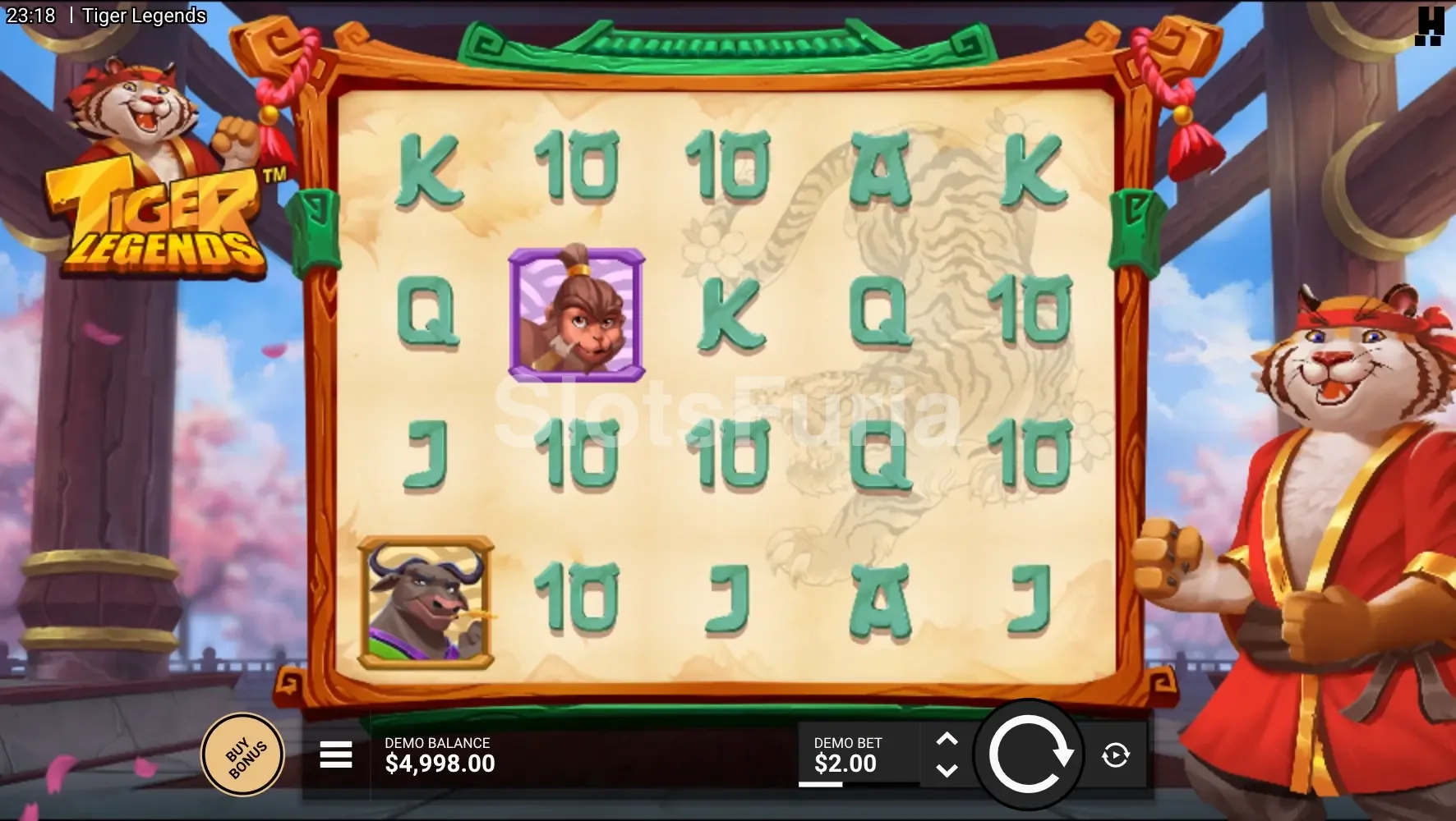 Pantalla principal del juego Tiger Legends con el dojo de fondo